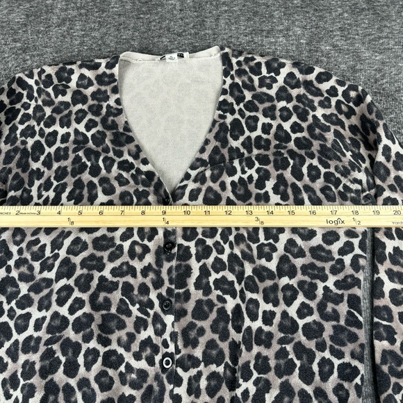 St. John's Bay Animal Print Sweater Cardigan Size Large Petite - Picture 3 of 5